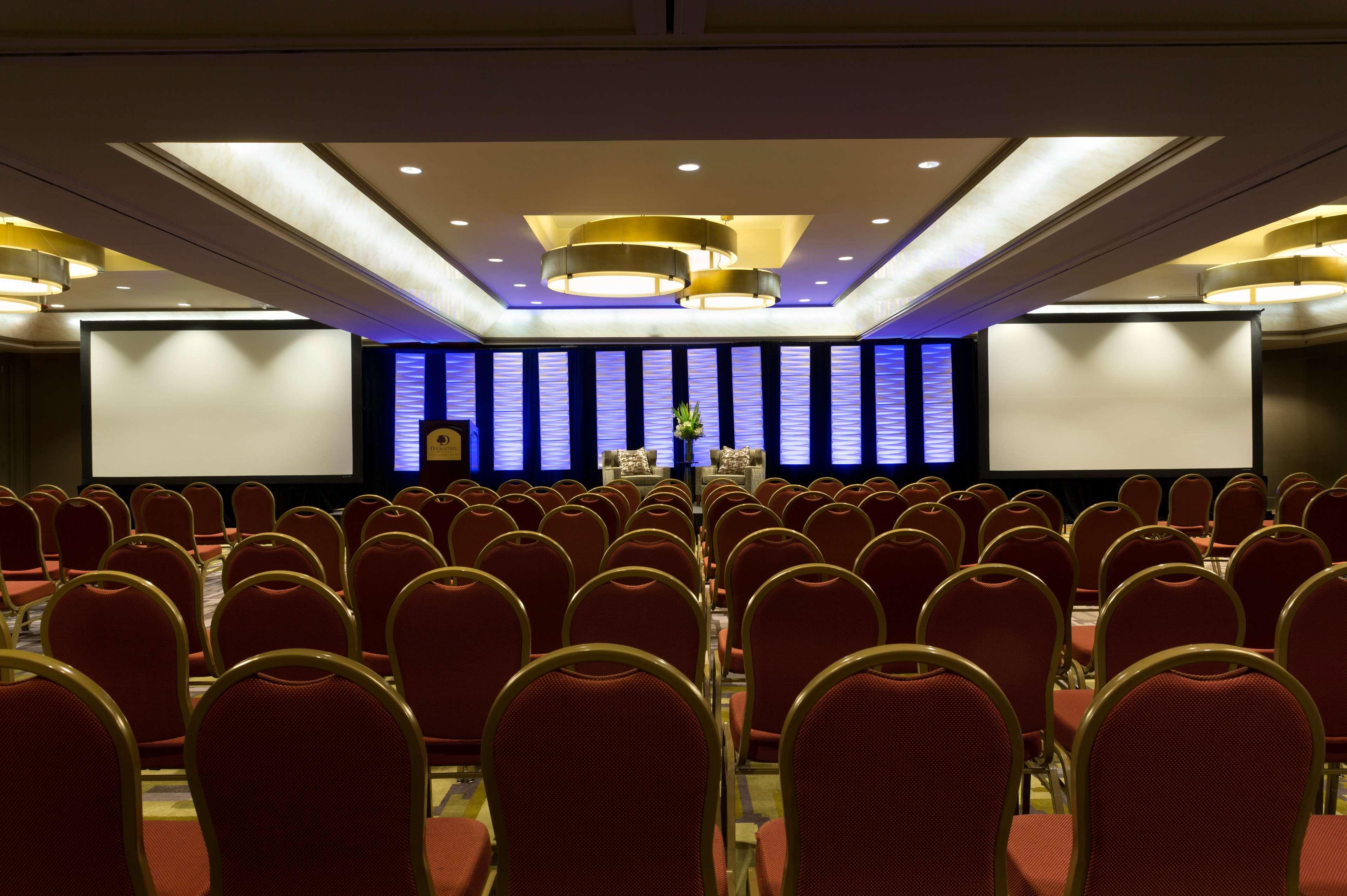 Doubletree By Hilton Hotel Dallas Campbell Centre מראה חיצוני תמונה