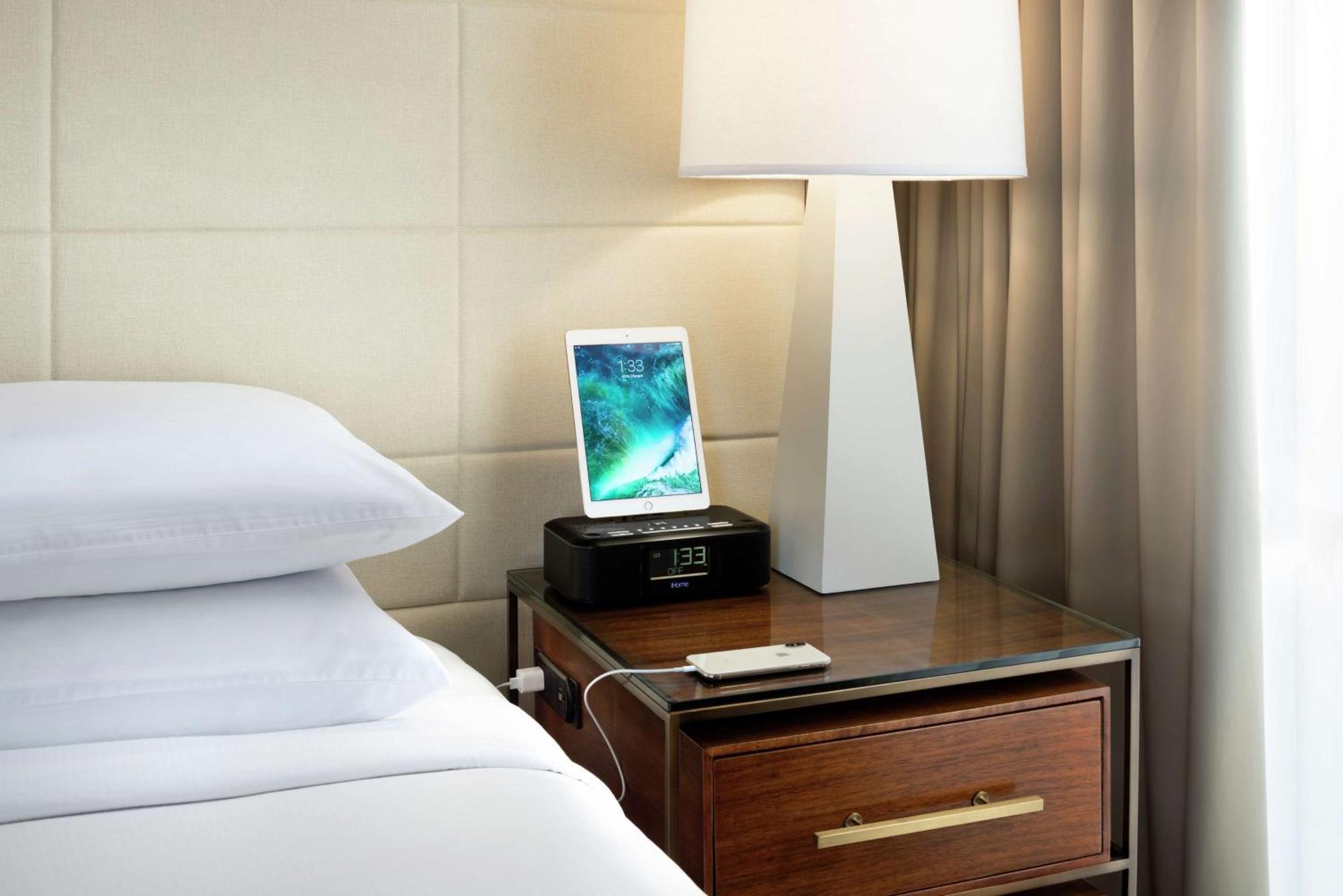 Doubletree By Hilton Hotel Dallas Campbell Centre מראה חיצוני תמונה