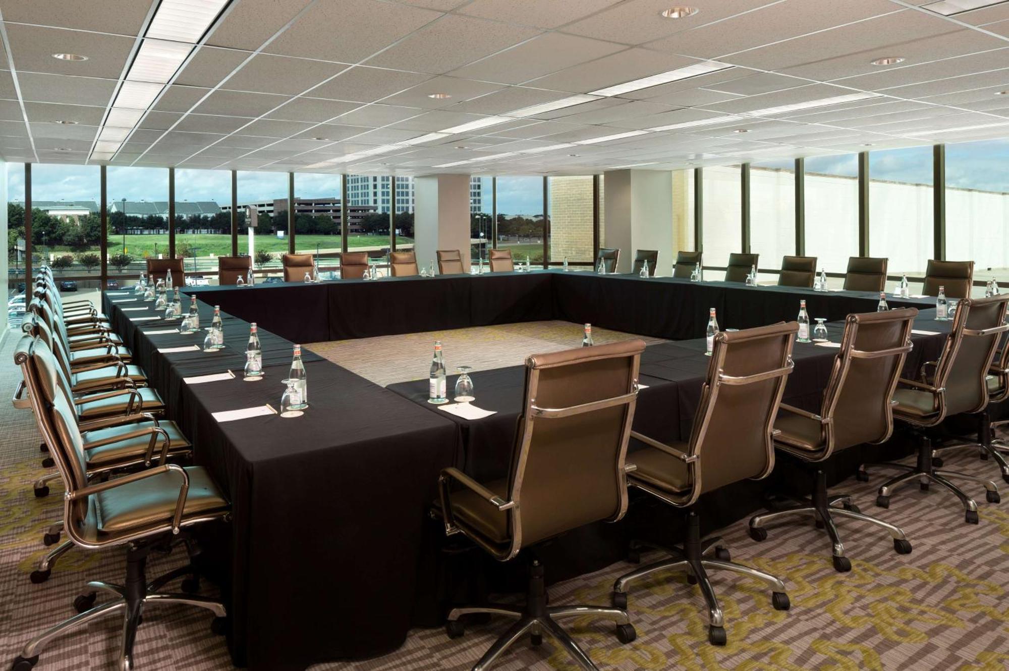 Doubletree By Hilton Hotel Dallas Campbell Centre מראה חיצוני תמונה