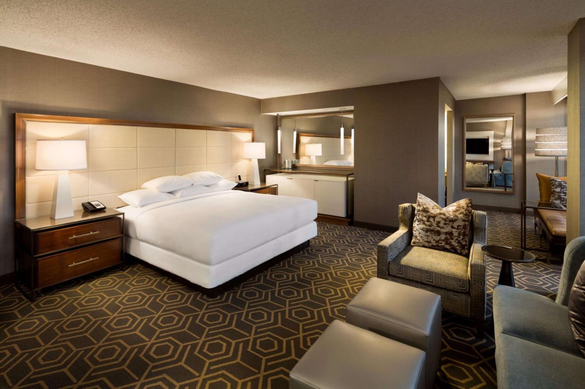 Doubletree By Hilton Hotel Dallas Campbell Centre מראה חיצוני תמונה