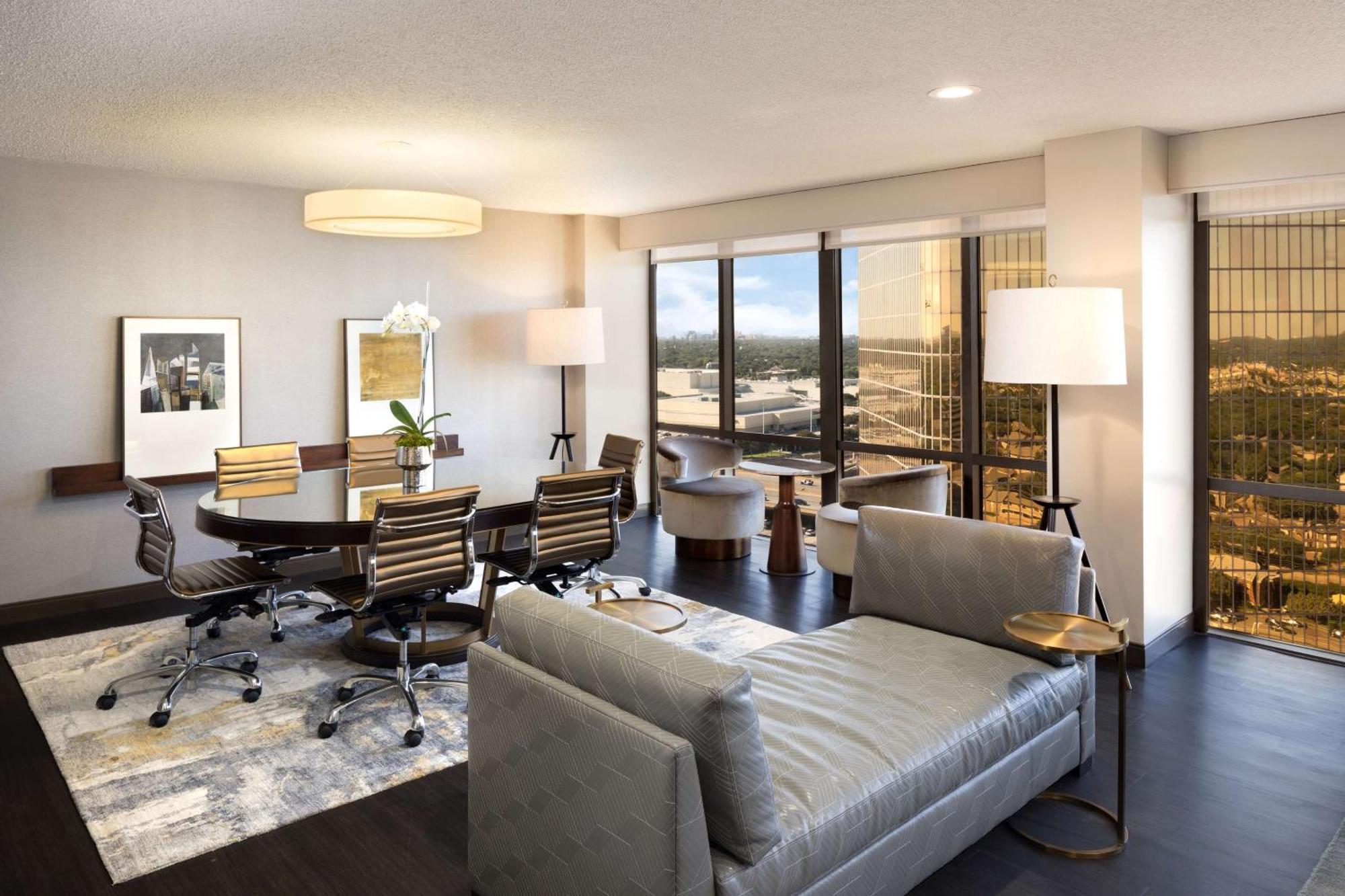 Doubletree By Hilton Hotel Dallas Campbell Centre מראה חיצוני תמונה