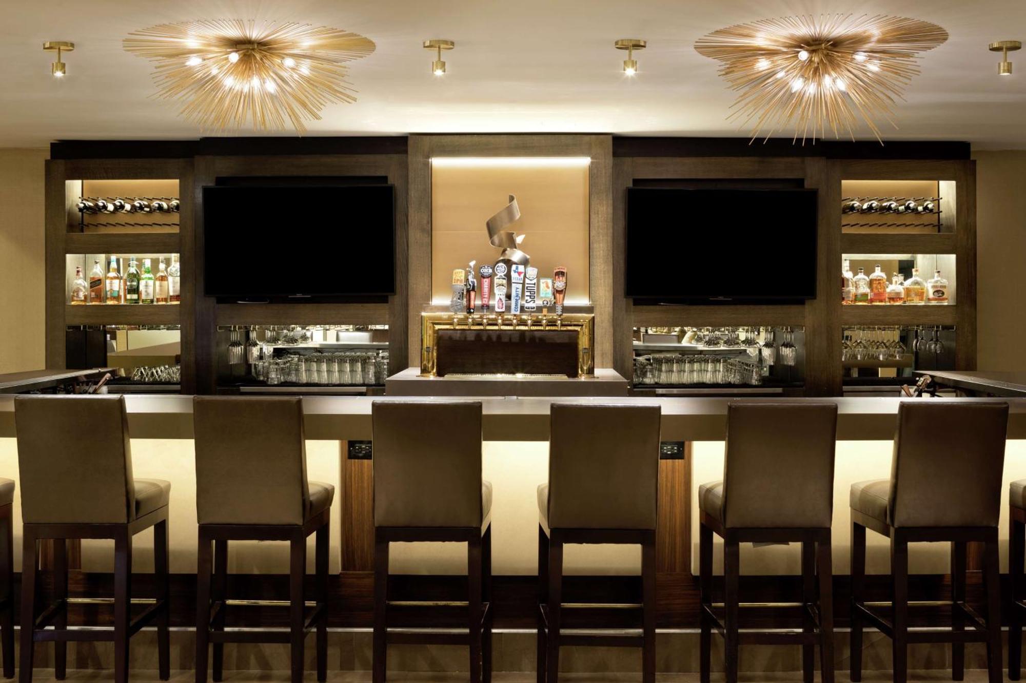Doubletree By Hilton Hotel Dallas Campbell Centre מראה חיצוני תמונה