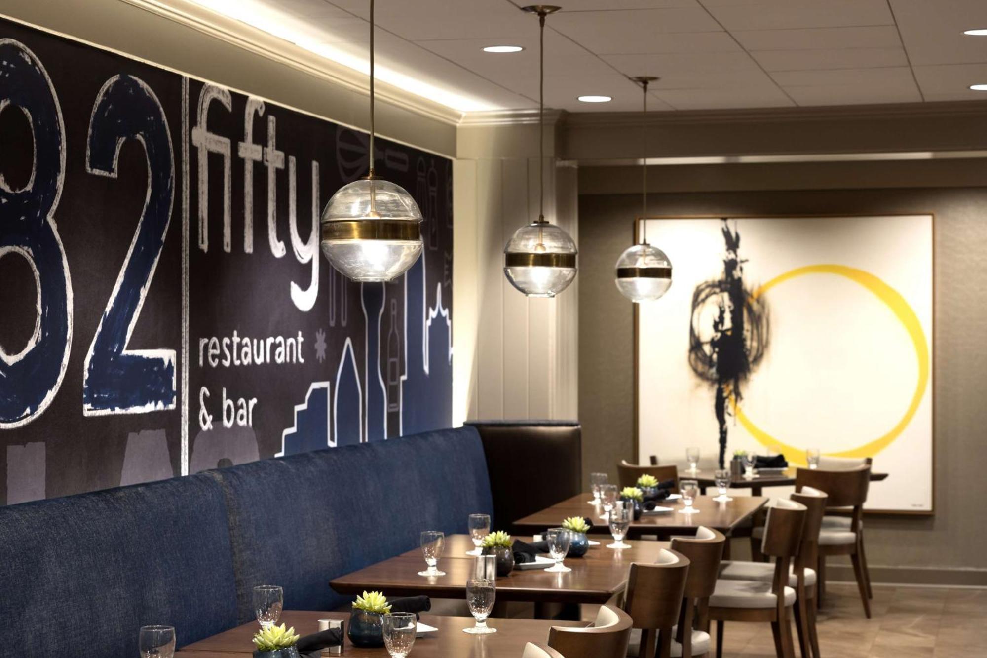 Doubletree By Hilton Hotel Dallas Campbell Centre מראה חיצוני תמונה
