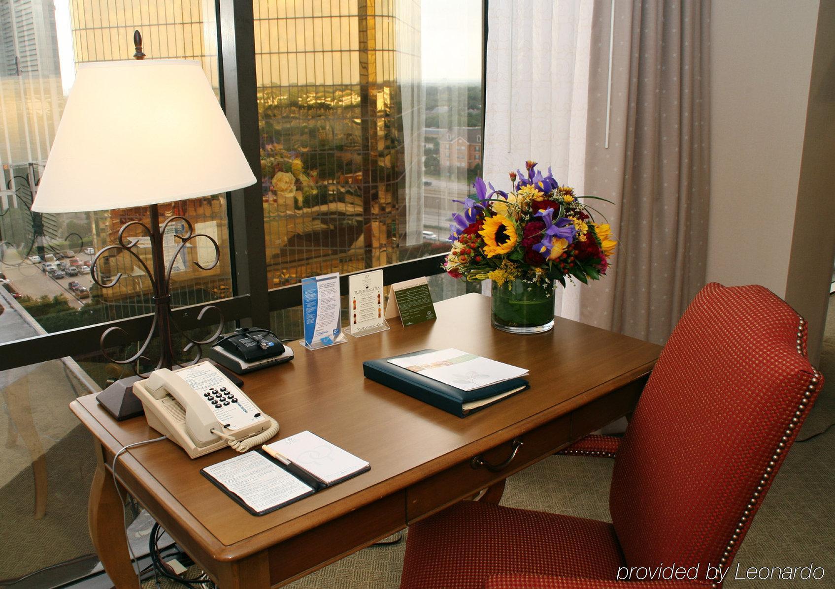 Doubletree By Hilton Hotel Dallas Campbell Centre מראה חיצוני תמונה